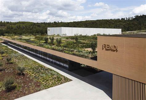 fendi sole 24 ore bagno a ripoli